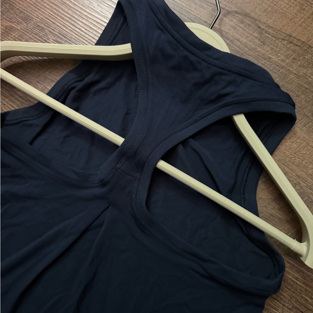 Ease In Tank Navy - Picture 6 of 12